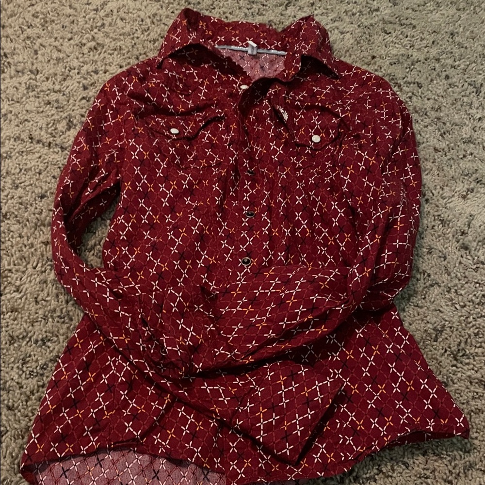 Red Cinch xs Pearl snap Shirt